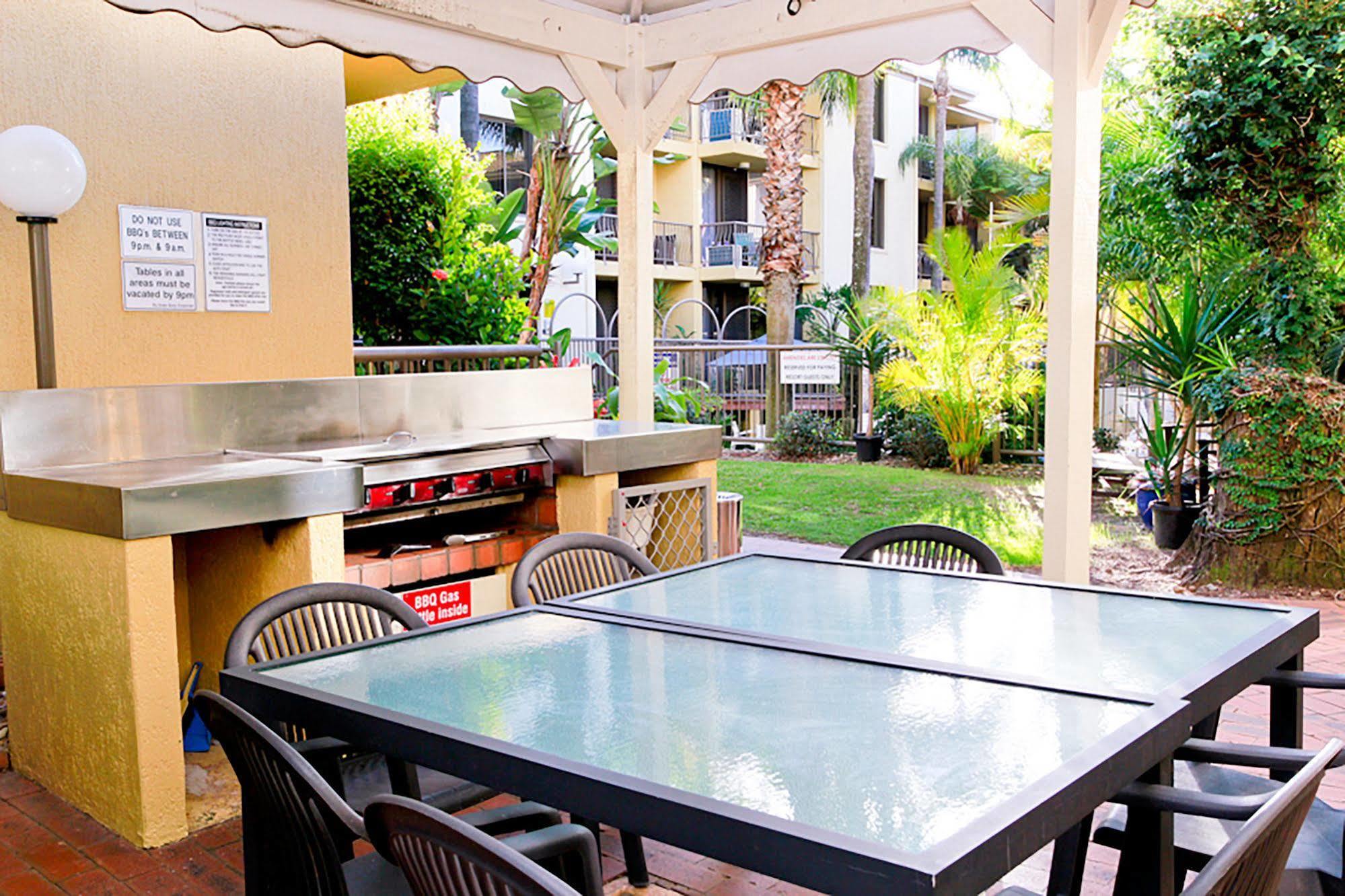Aussie Resort Gold Coast Exterior photo