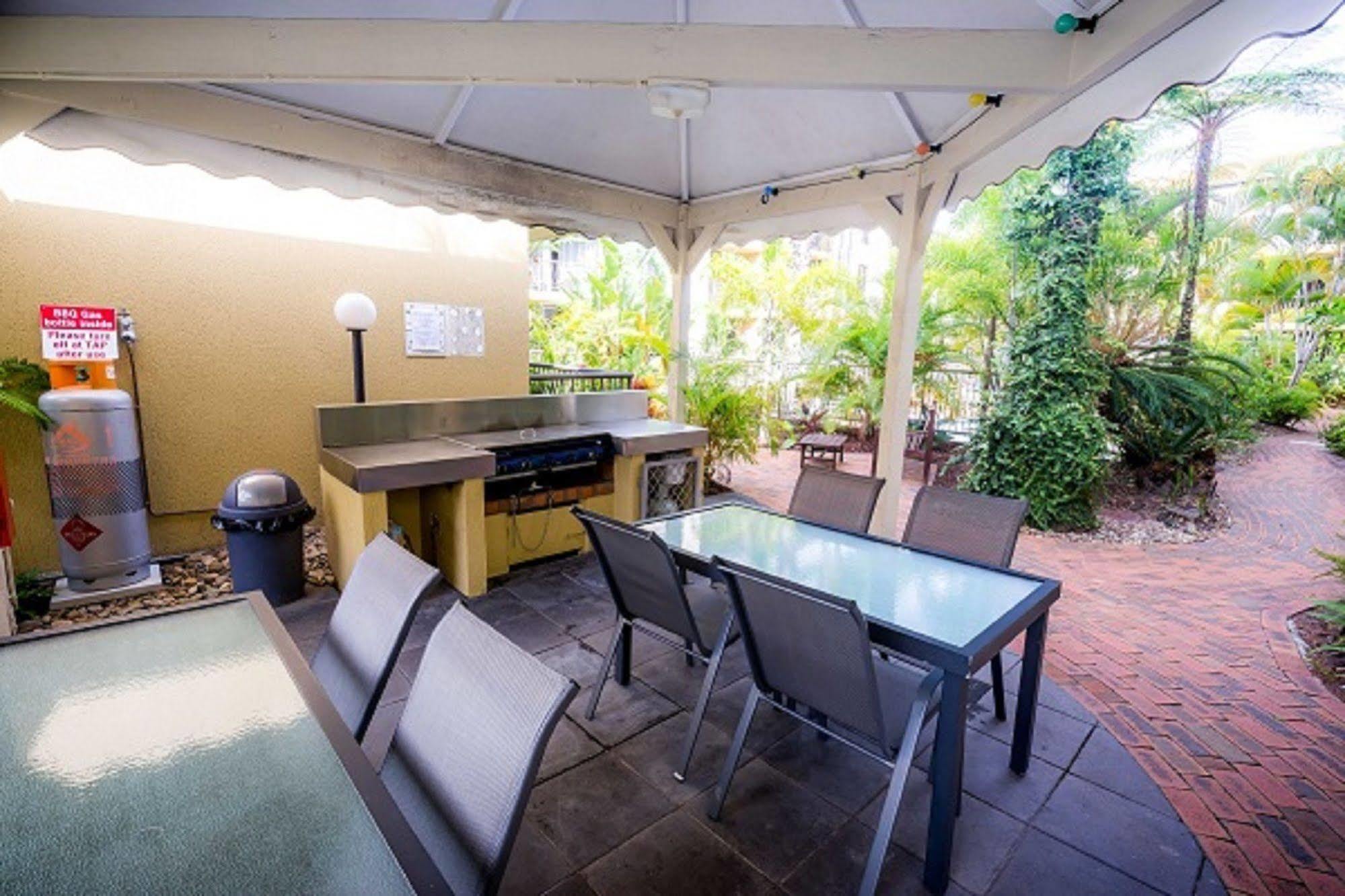 Aussie Resort Gold Coast Exterior photo